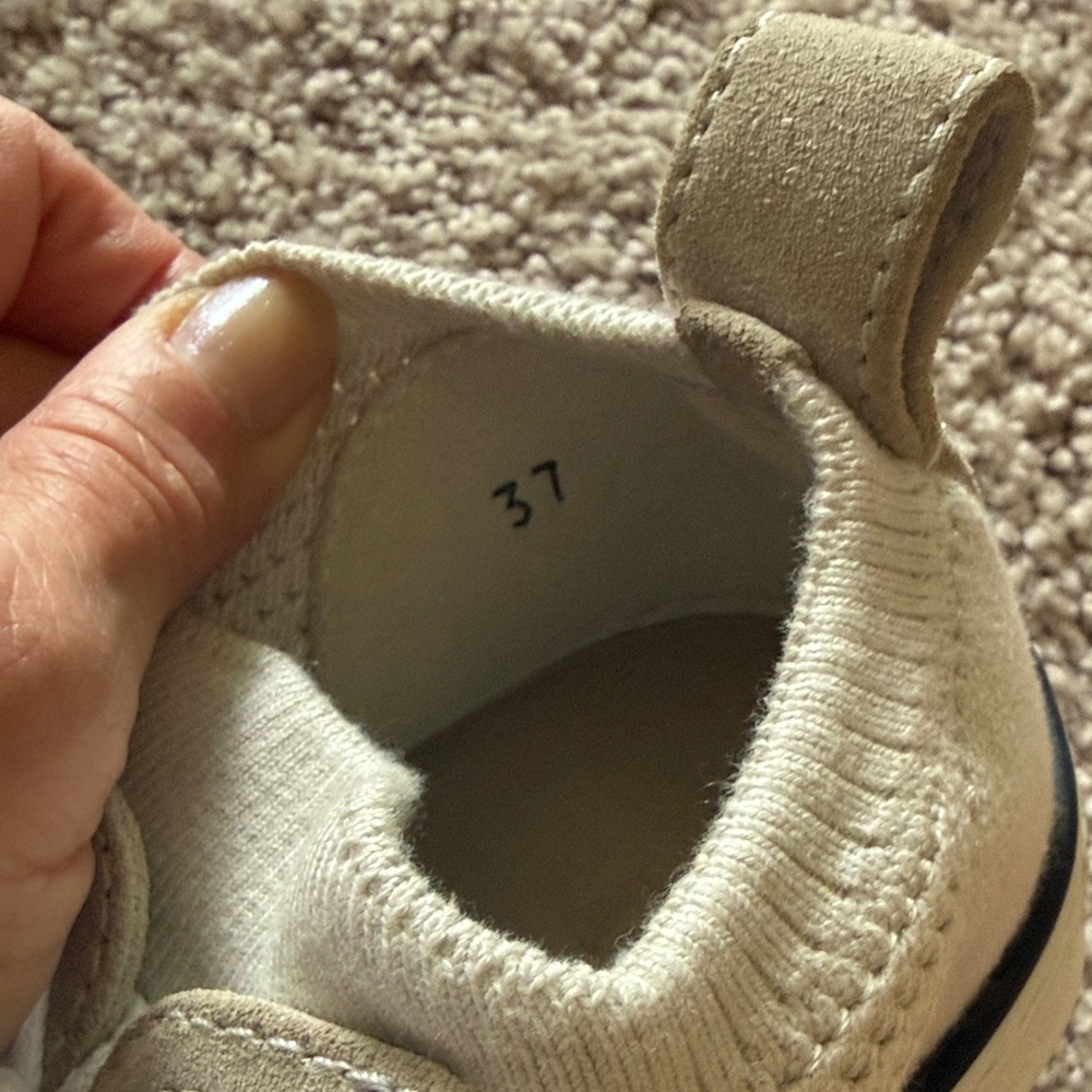 Brunello Cucinelli Cream Sneakers with Black Toe Caps - Picture 4 of 7